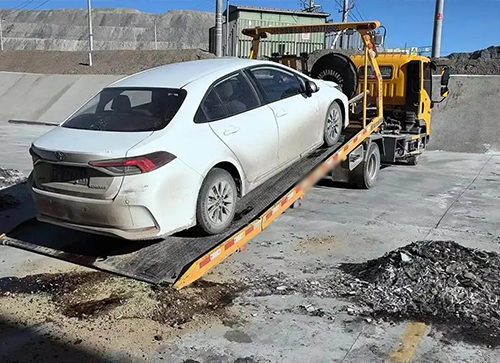 新龙县道路救援拖车