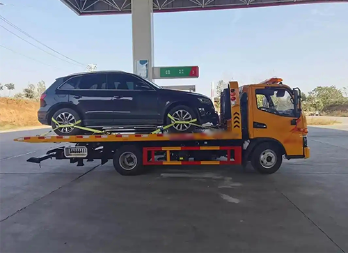 新龙县道路救援拖车